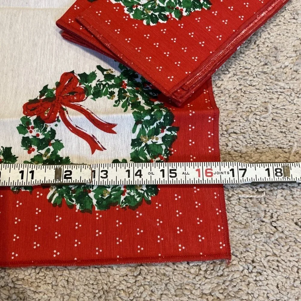 Set of 4 Vintage Sunweave Holiday Christmas Napkins Red Holly Berry Brazil NWOT